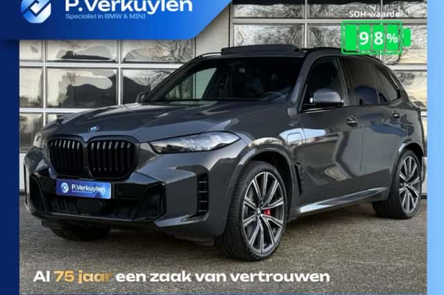 BMW X5 (2023) thumbnail 1