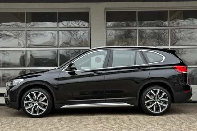 BMW X1 (2020) thumbnail 2