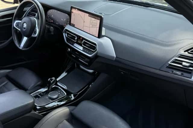 BMW X3 (2022) thumbnail 6