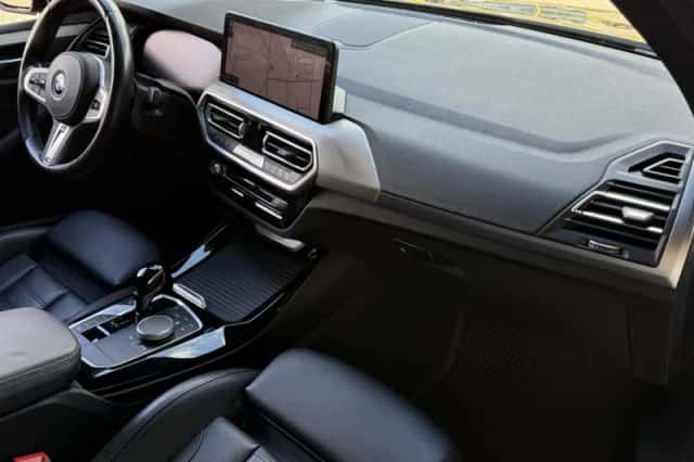 BMW X3 (2022) thumbnail 6