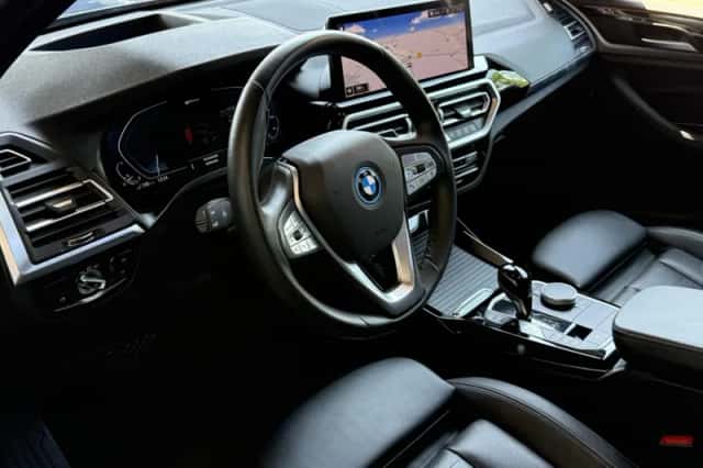 BMW X3 (2022) thumbnail 4