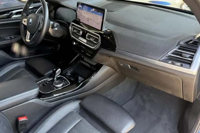 BMW X3 (2022) thumbnail 6