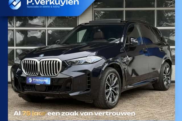 BMW X5 (2023) thumbnail 1