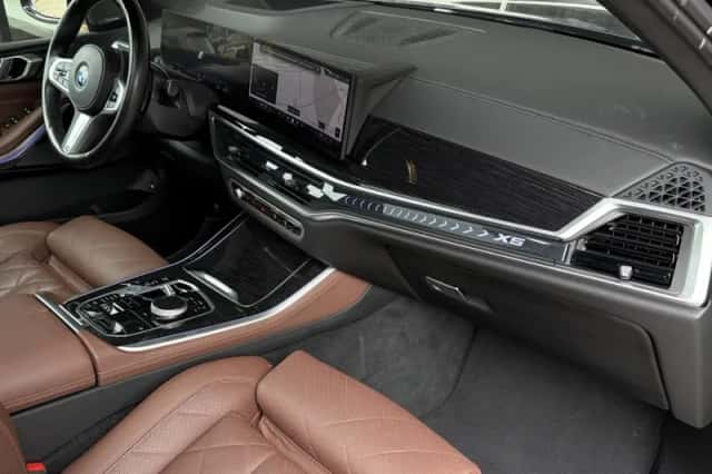 BMW X5 (2023) thumbnail 6