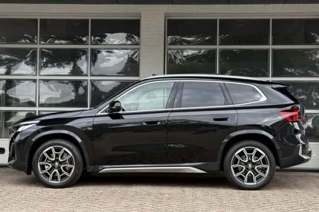 BMW X1 (2023) thumbnail 2