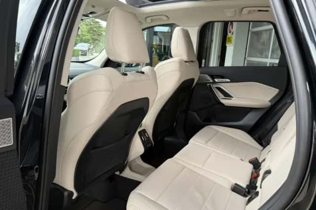 BMW X1 (2023) thumbnail 5