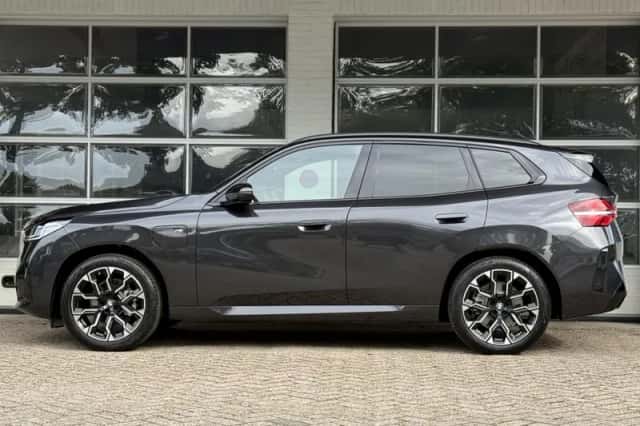 BMW X3 (2025) thumbnail 2