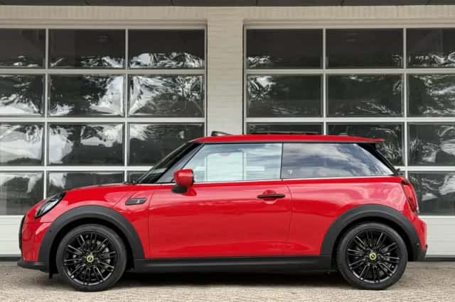 MINI Mini Electric (2022) thumbnail 2