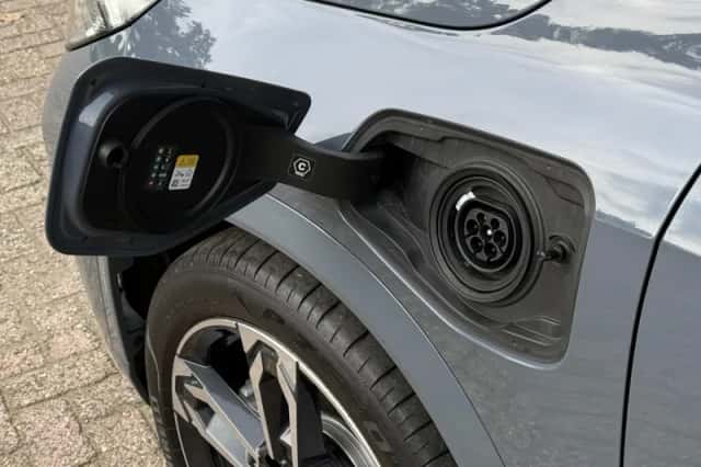 BMW X1 (2023) thumbnail 3
