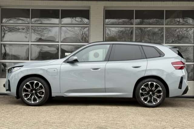 BMW X3 (2025) thumbnail 3
