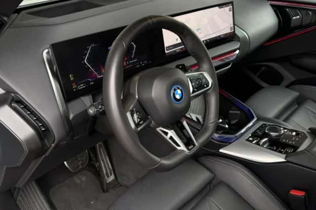 BMW X3 (2025) thumbnail 4