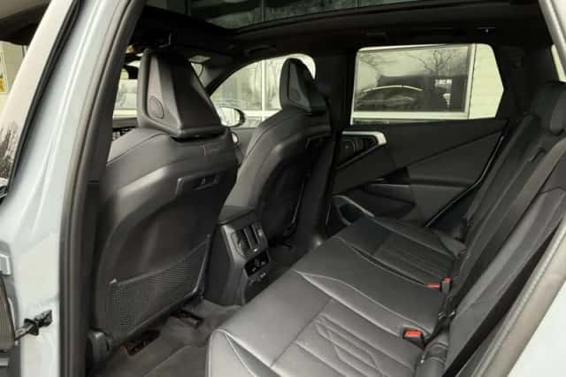 BMW X3 (2025) thumbnail 6
