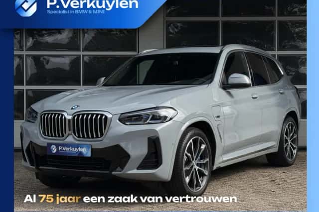 BMW X3 (2022) thumbnail 1