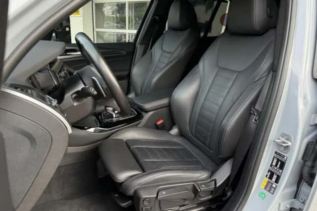 BMW X3 (2022) thumbnail 4