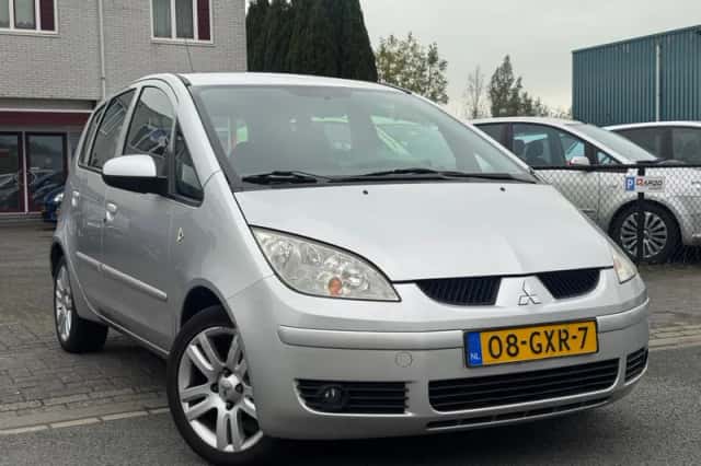 Mitsubishi Colt (2008) thumbnail 1