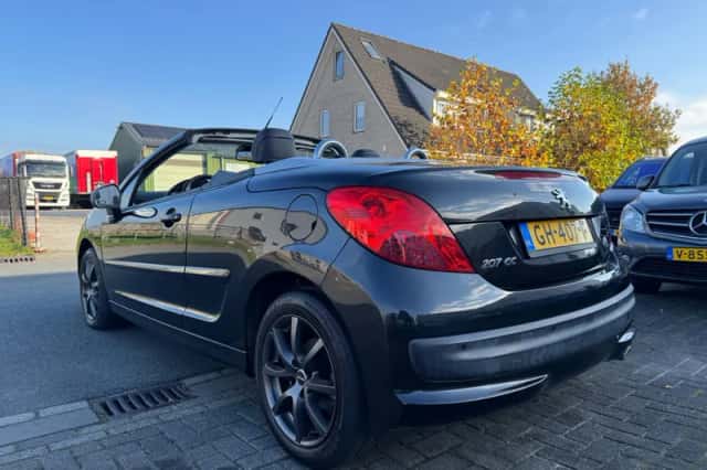 Peugeot 207 (2009) thumbnail 4