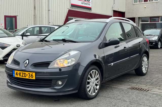 Renault Clio (2009) thumbnail 3