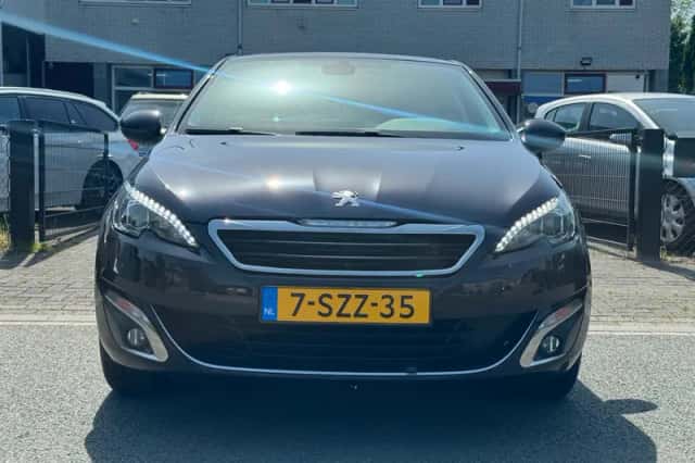 Peugeot 308 (2014) thumbnail 2