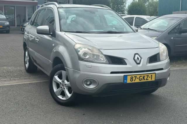 Renault Koleos (2008) thumbnail 1