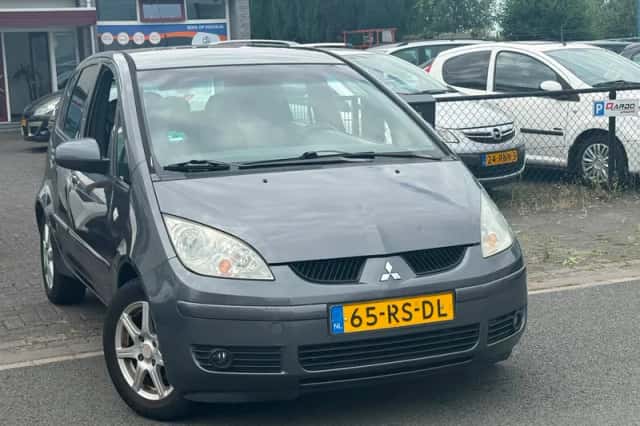 Mitsubishi Colt (2005) thumbnail 1
