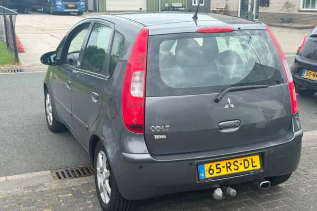 Mitsubishi Colt (2005) thumbnail 5