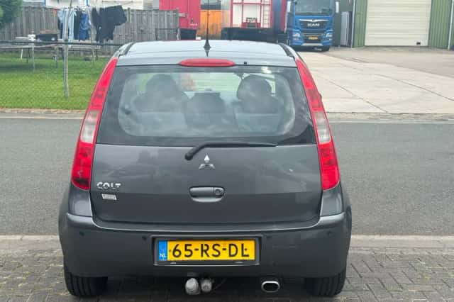 Mitsubishi Colt (2005) thumbnail 6