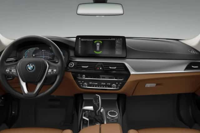 BMW 5-Serie (2023) thumbnail 3