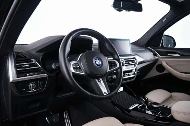 BMW X3 (2022) thumbnail 6