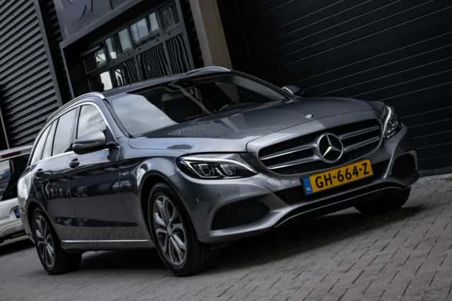 Mercedes-Benz C-Klasse (2015) thumbnail 5