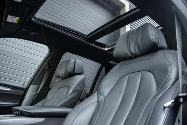 BMW X5 (2015) thumbnail 2