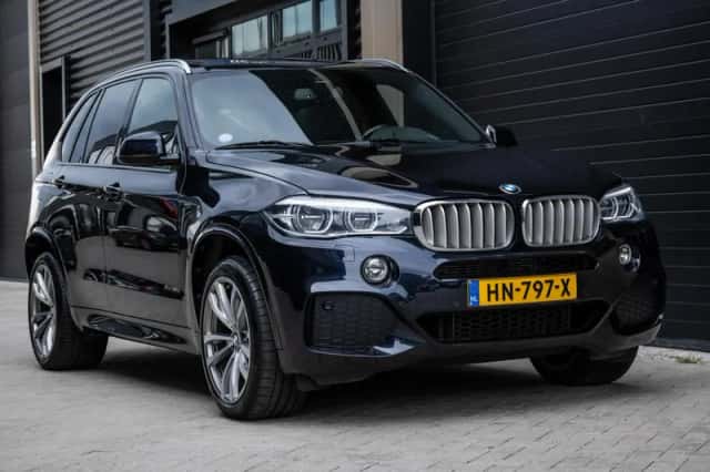 BMW X5 (2015) thumbnail 5