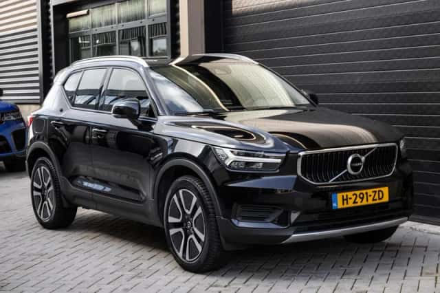 Volvo XC40 (2020) thumbnail 4