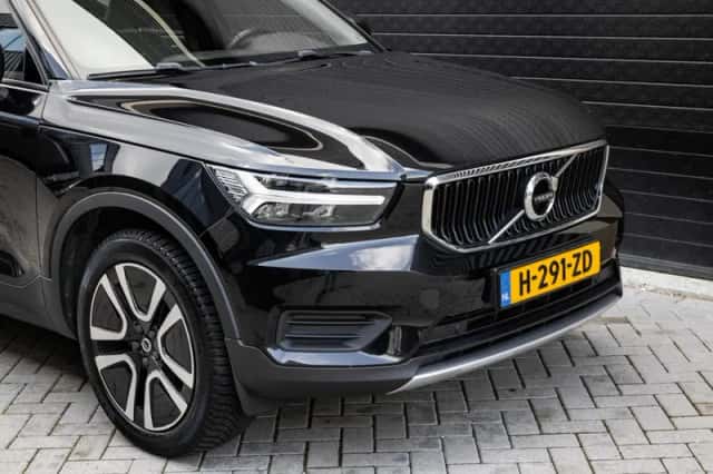 Volvo XC40 (2020) thumbnail 5