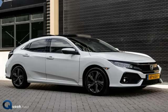 Honda Civic (2018) thumbnail 1