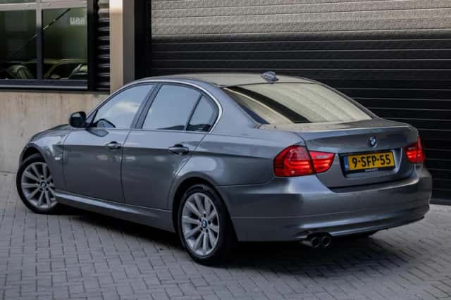 BMW 3-Serie (2009) thumbnail 3