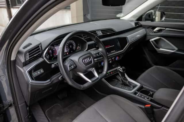 Audi Q3 (2021) thumbnail 2