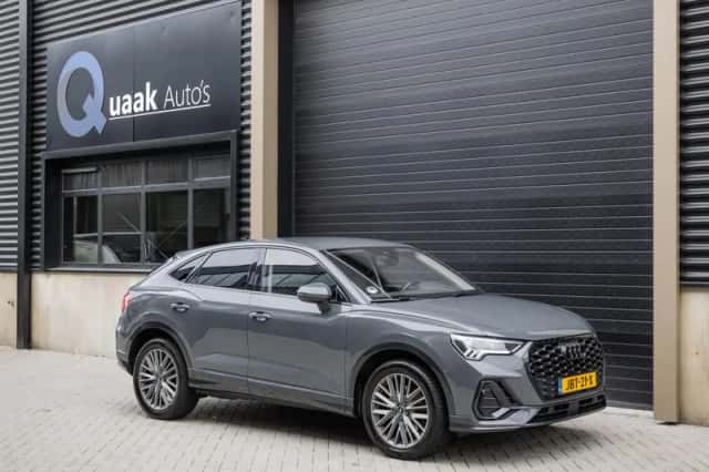 Audi Q3 (2021) thumbnail 4