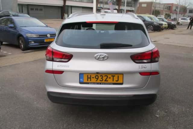 Hyundai i30 (2020) thumbnail 6