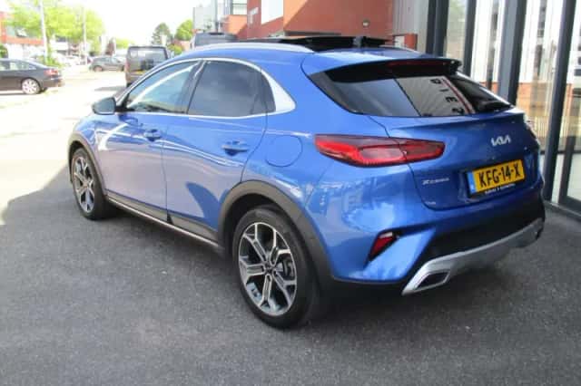 Kia XCeed (2022) thumbnail 5