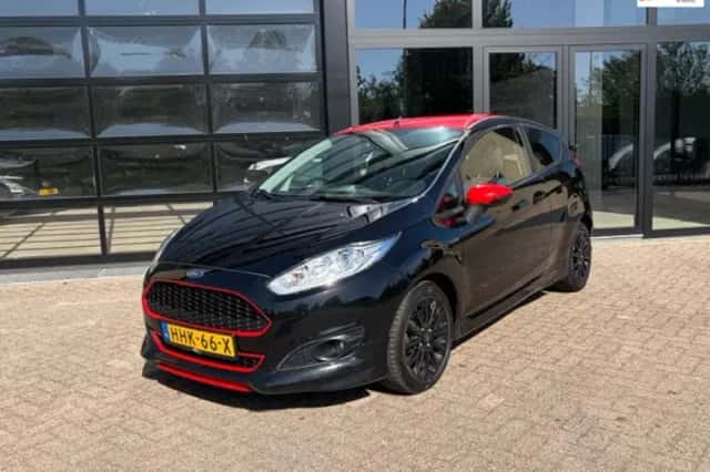 Ford Fiesta (2016) thumbnail 1