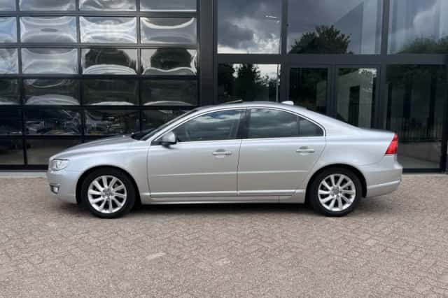 Volvo S80 (2015) thumbnail 2