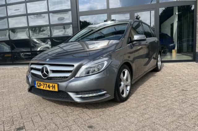 Mercedes-Benz B-Klasse (2013) thumbnail 1