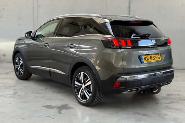 Peugeot 3008 (2018) thumbnail 5