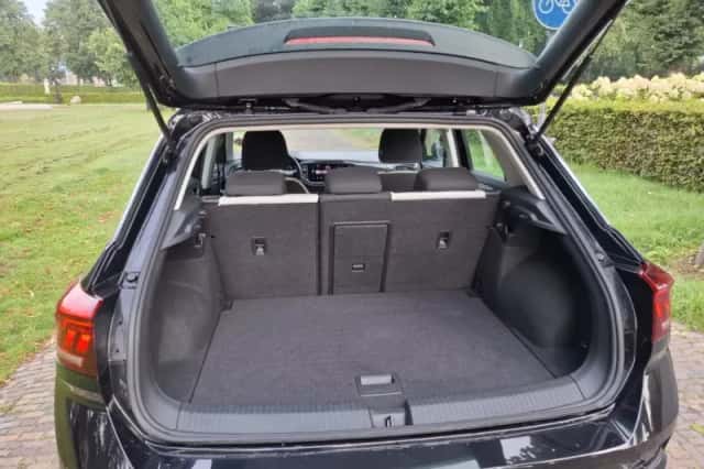 Volkswagen T-Roc (2018) thumbnail 5