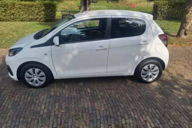 Peugeot 108 (2020) thumbnail 2