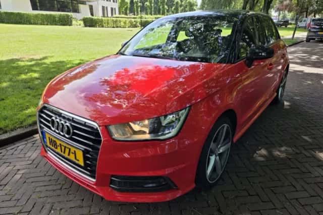 Audi A1 (2016) thumbnail 1