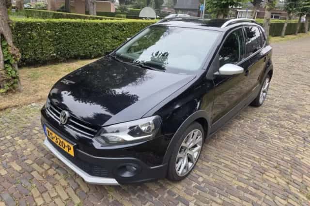 Volkswagen Polo (2014) thumbnail 1