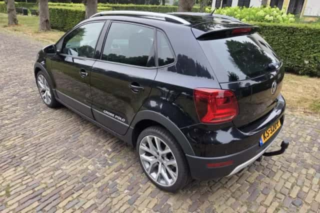 Volkswagen Polo (2014) thumbnail 5