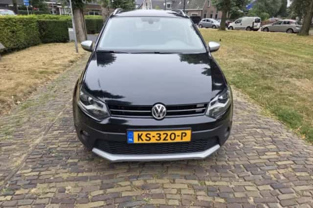 Volkswagen Polo (2014) thumbnail 6