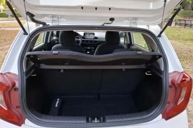 Kia Picanto (2023) thumbnail 5